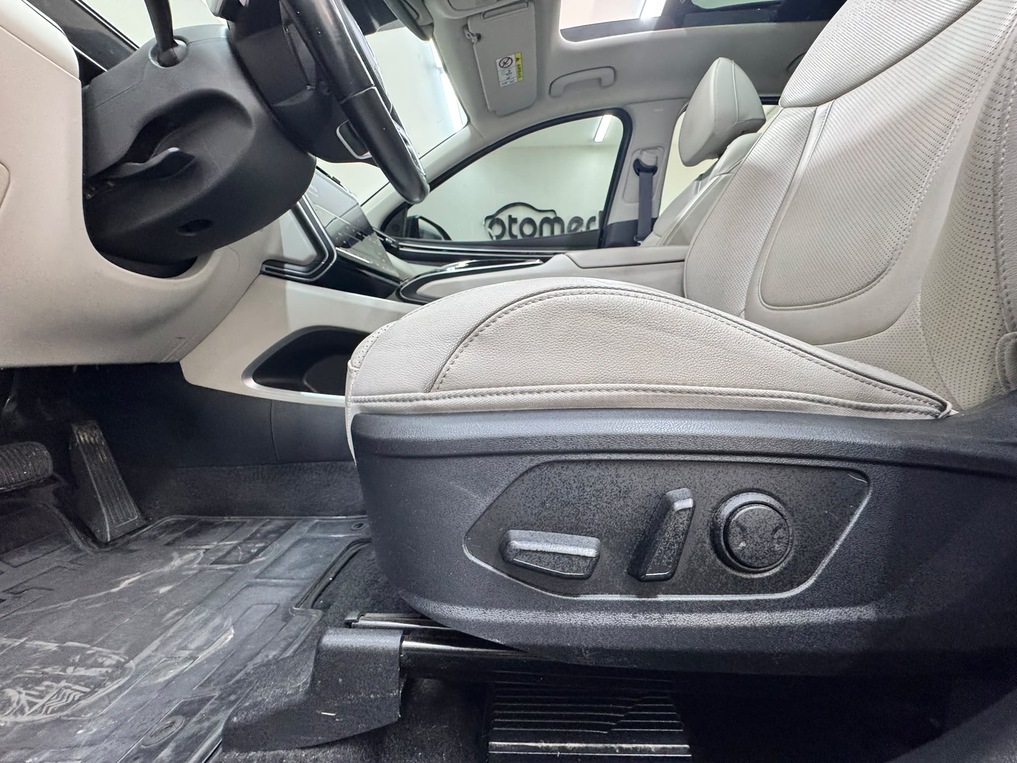 HYUNDAI TUCSON 29